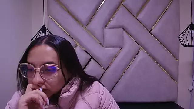 nalalye_cruzz_ from StripChat