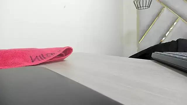 nalalye_cruzz_ from StripChat
