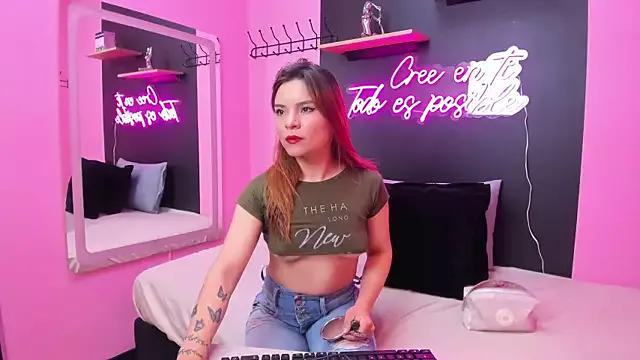 NalaRosse from StripChat is Freechat