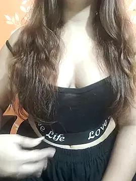 Namrata-Star from StripChat is Freechat