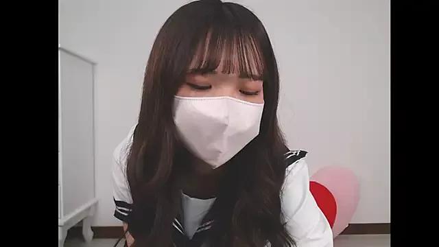 NANAMI_YUZUHA from StripChat