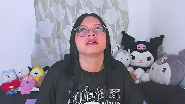 nanaosaki_ from StripChat is Freechat