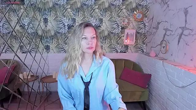 Try our streaming cams variety and talk on a personal level with our adorable girls streamers, showing off their bountiful shapes and dildos.
