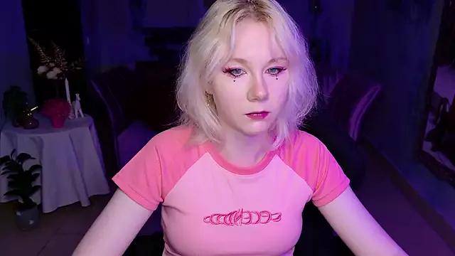 Try our streaming cams variety and talk on a personal level with our adorable girls streamers, showing off their bountiful shapes and dildos.