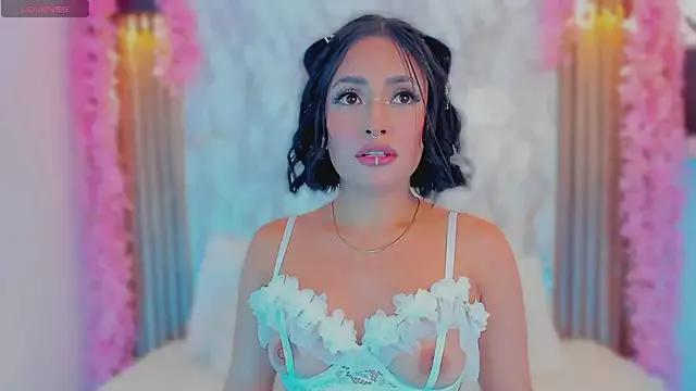 Nanda_Vixen from StripChat