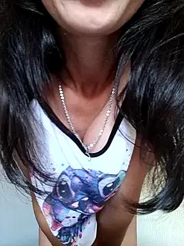 Nandasant09 from StripChat