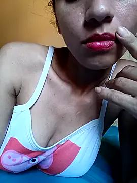 Nandasant09 from StripChat