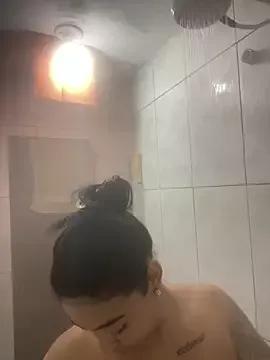 Nandinha777 from StripChat
