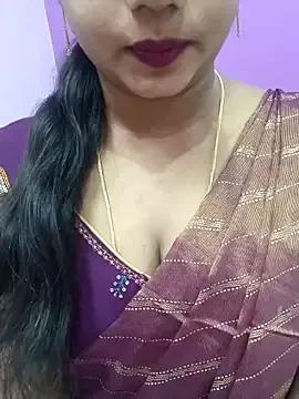 Nanditha26 from StripChat