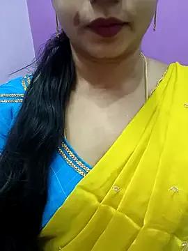 Nanditha26 from StripChat
