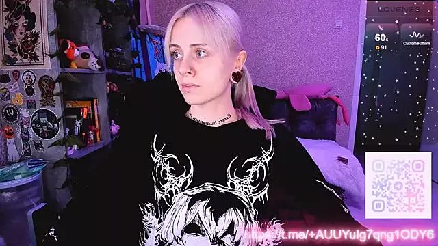 NaniMoore from StripChat