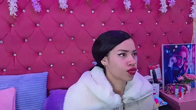 Nanis_James from StripChat