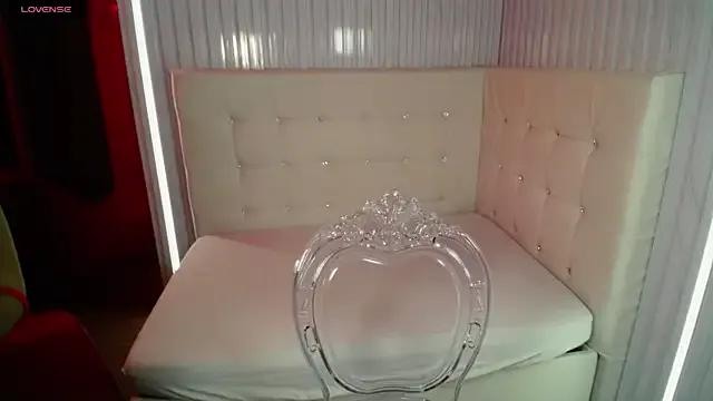 Naomi__1 from StripChat is Freechat