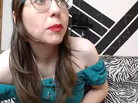 naomi_jun from StripChat is Freechat