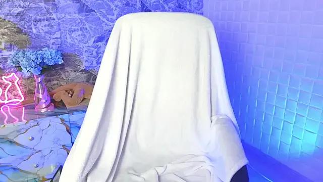 NaomiKatee from StripChat