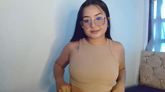 Naomiwek_ from StripChat is Freechat