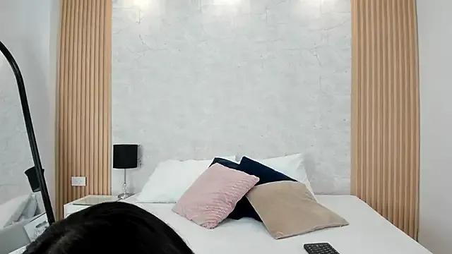 NaomyCollins__ from StripChat