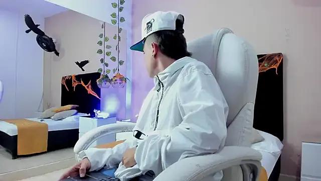 Nascary_Fox from StripChat