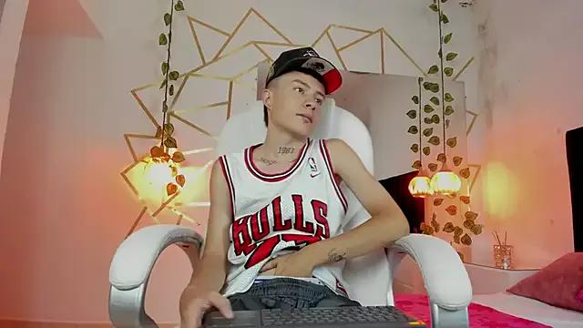 Nascary_Fox from StripChat