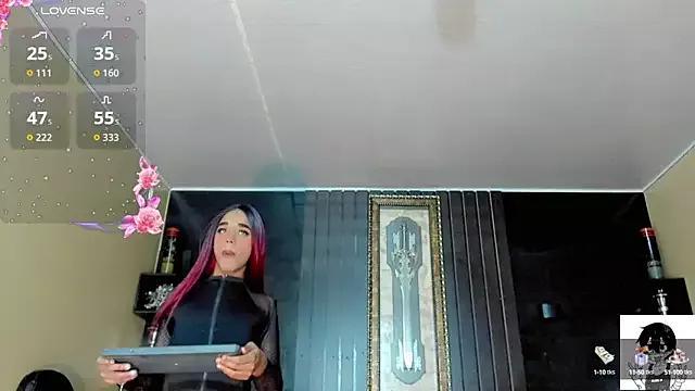 Try our streaming cams variety and talk on a personal level with our adorable girls streamers, showing off their bountiful shapes and dildos.