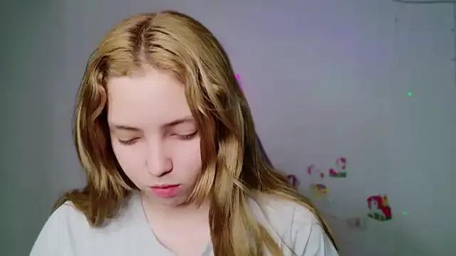 Natalia_alian from StripChat is Freechat