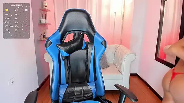Try our streaming cams variety and talk on a personal level with our adorable girls streamers, showing off their bountiful shapes and dildos.