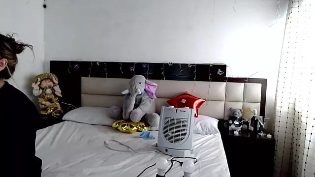 Natalia_Suarez from StripChat