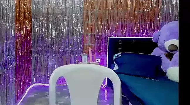 Try our streaming cams variety and talk on a personal level with our adorable girls streamers, showing off their bountiful shapes and dildos.