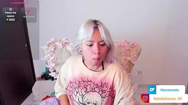 Try our streaming cams variety and talk on a personal level with our adorable girls streamers, showing off their bountiful shapes and dildos.