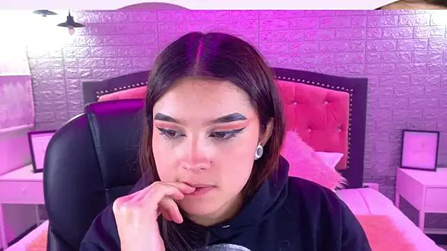 Natalie_loffreda from StripChat is Freechat
