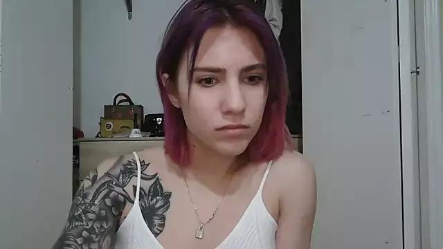 NatalieKneals from StripChat