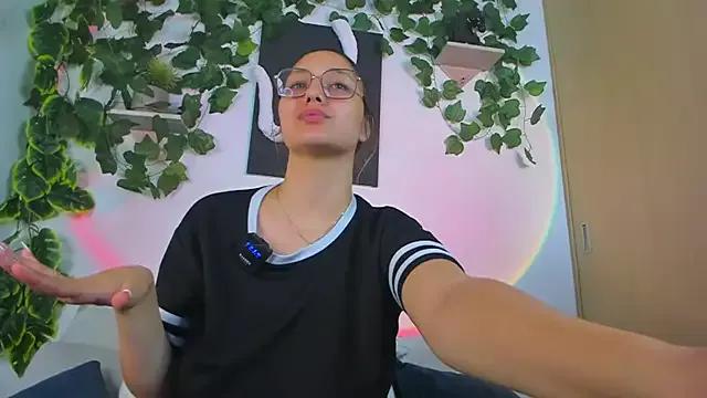 Try our streaming cams variety and talk on a personal level with our adorable girls streamers, showing off their bountiful shapes and dildos.