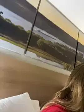 nataliesquirts4216 from StripChat is Freechat