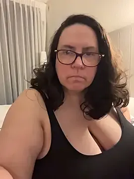 NatalyaSin33 from StripChat is Freechat