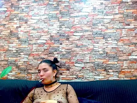 natashafoxcs from StripChat is Freechat