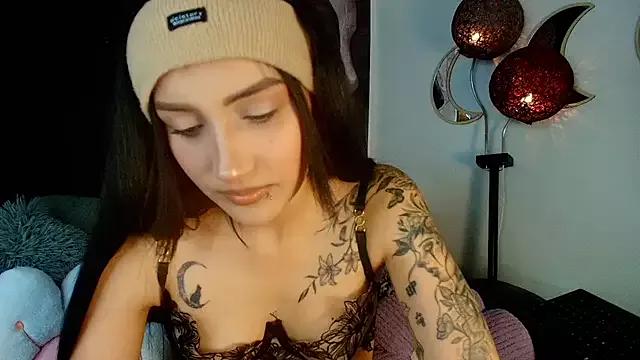 natashapridee_ from StripChat is Freechat