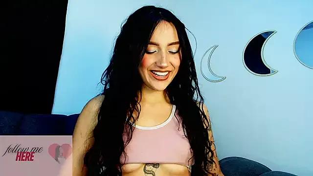 Try our streaming cams variety and talk on a personal level with our adorable girls streamers, showing off their bountiful shapes and dildos.