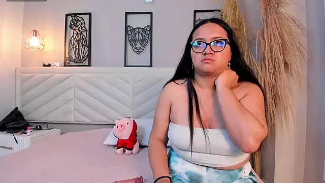 nathalia_rosee from StripChat is Freechat