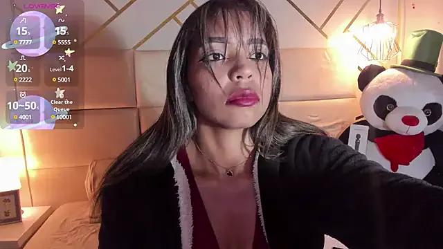Try our streaming cams variety and talk on a personal level with our adorable girls streamers, showing off their bountiful shapes and dildos.