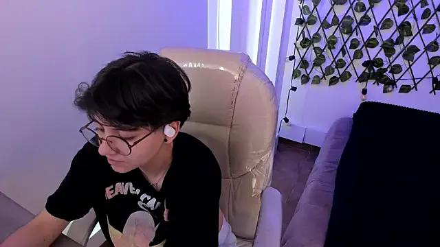 Nathaly_ds from StripChat is Freechat