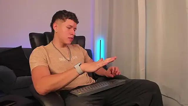 nathan_blake from StripChat is Freechat