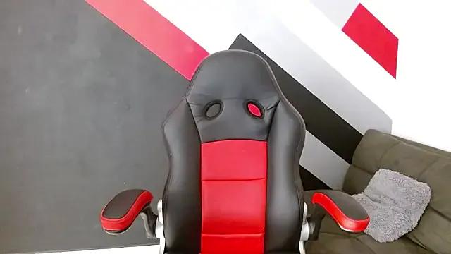 NatiHoran from StripChat is Freechat