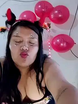 natt-bigass from StripChat is Freechat