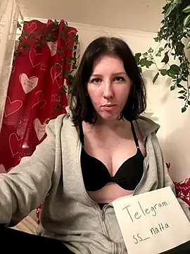 Nattasss on StripChat 