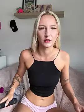 NattieBoo from StripChat