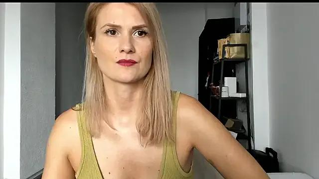 NattyReturn from StripChat