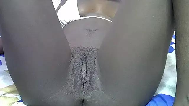 natural_slim_ebony from StripChat is Freechat