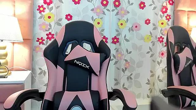 Try our streaming cams variety and talk on a personal level with our adorable girls streamers, showing off their bountiful shapes and dildos.