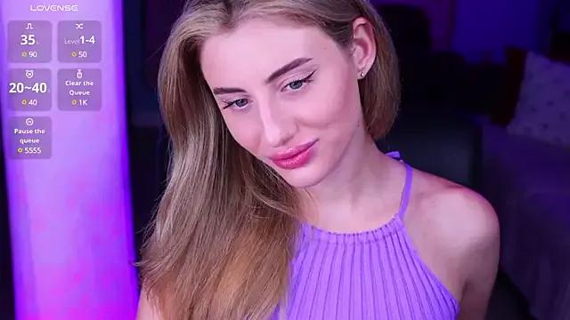Try our streaming cams variety and talk on a personal level with our adorable girls streamers, showing off their bountiful shapes and dildos.