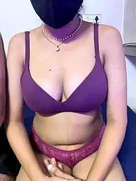 naughty_young_girl from StripChat is Freechat